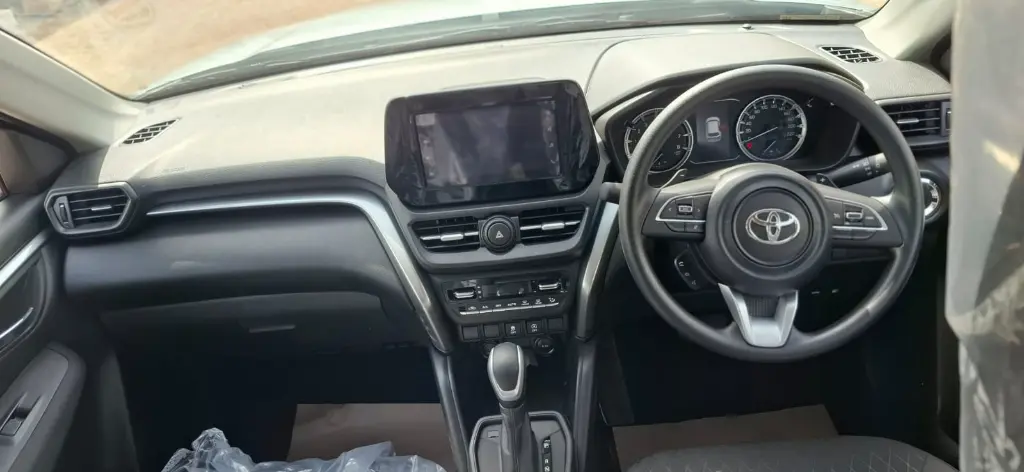 TOYOTA HYRYDER thumbnail 10