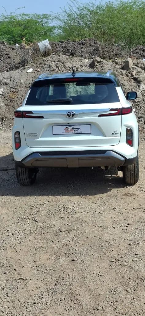 TOYOTA HYRYDER thumbnail 5