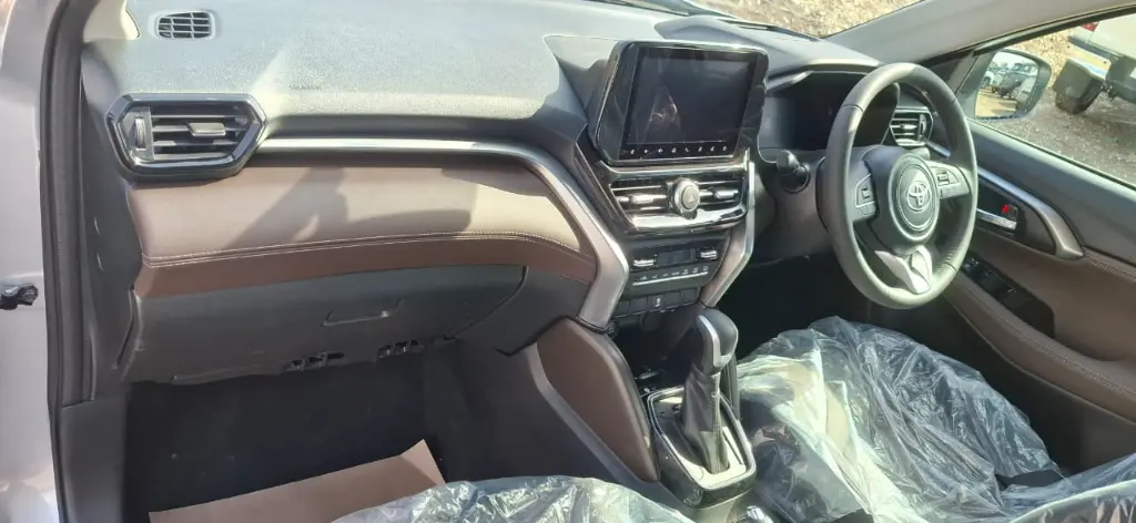 TOYOTA HYRYDER thumbnail 7