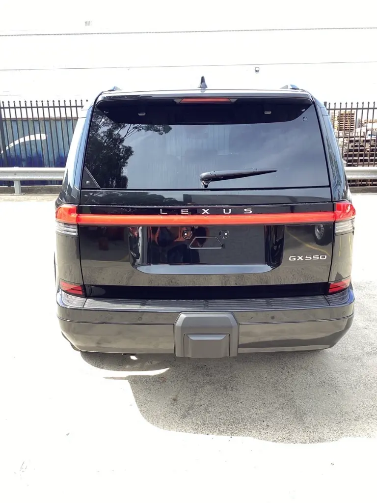 LEXUS GX thumbnail 3