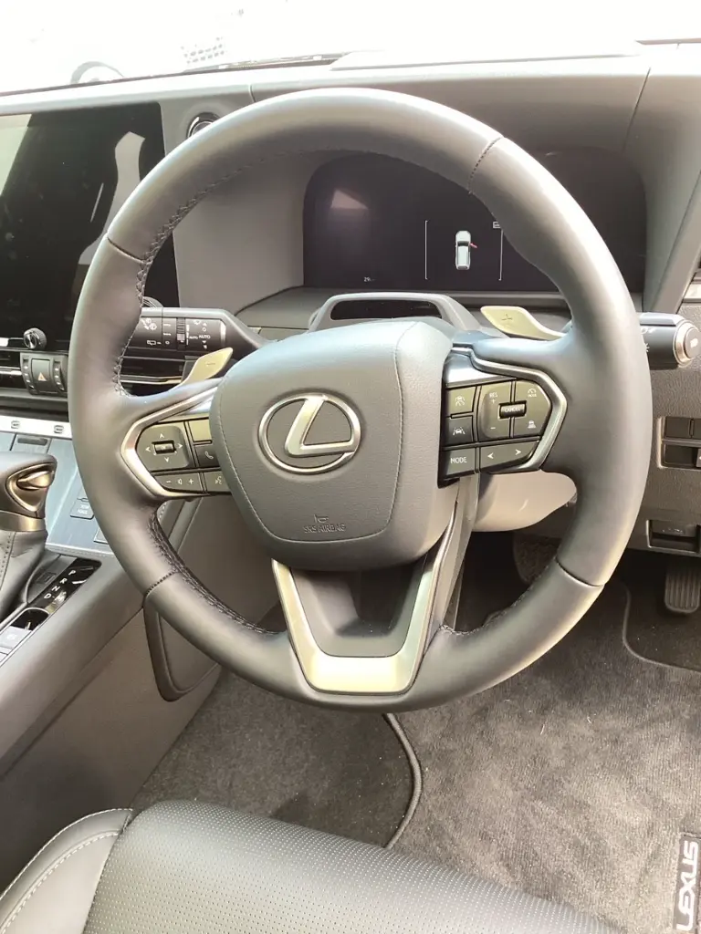 LEXUS GX thumbnail 4