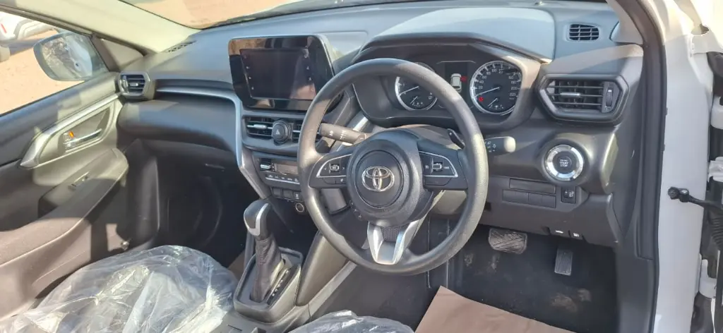TOYOTA HYRYDER thumbnail 9