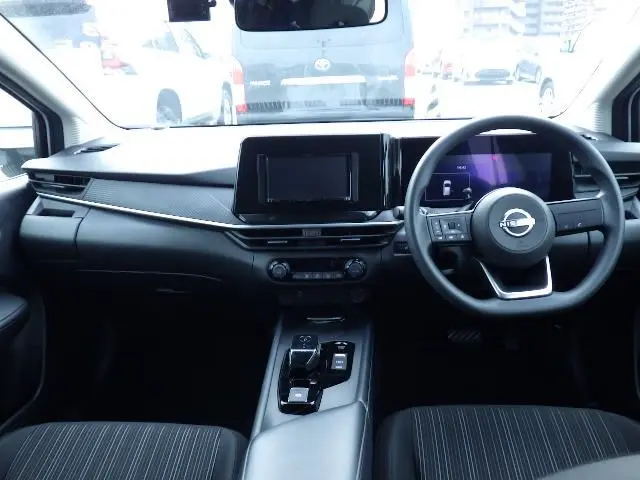 NISSAN NOTE thumbnail 8