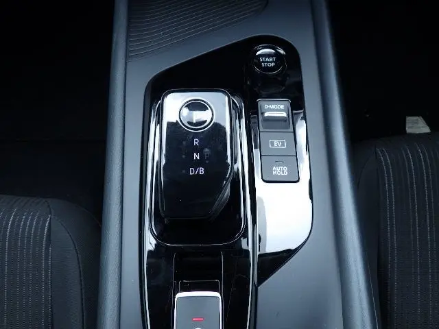 NISSAN NOTE thumbnail 12