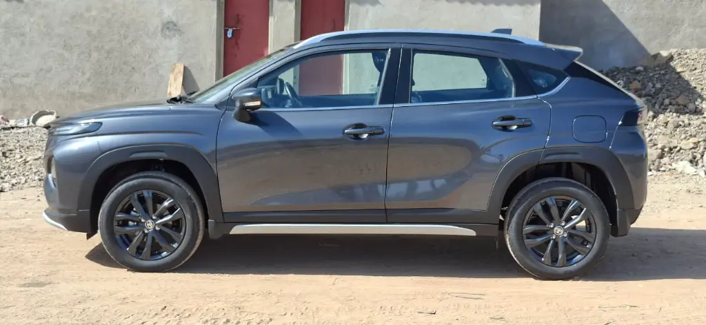 TOYOTA TAISOR thumbnail 4
