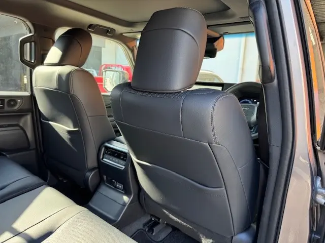 TOYOTA LAND CRUISER PRADO KAKADU thumbnail 12