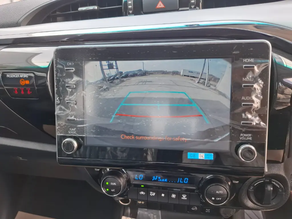 TOYOTA HILUX thumbnail 10