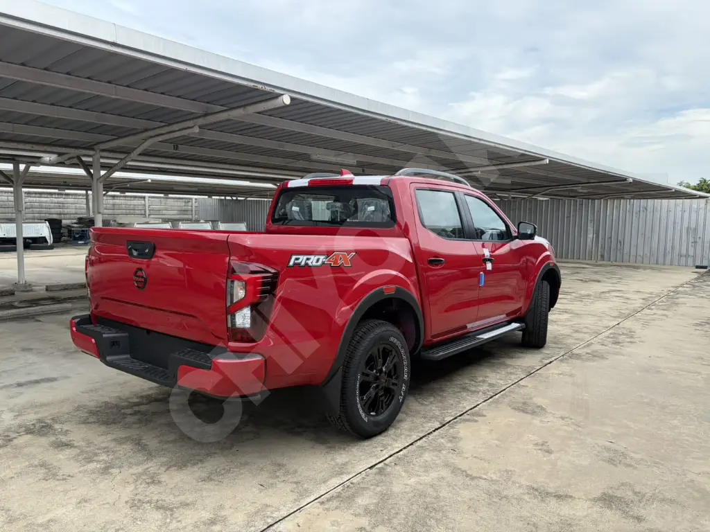 NISSAN NAVARA thumbnail 5