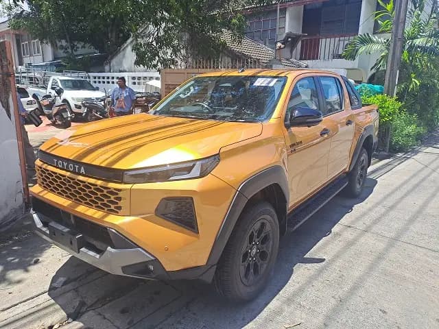 TOYOTA HILUX TRAVO thumbnail 2