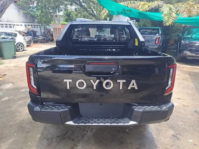 TOYOTA HILUX TRAVO thumbnail 3