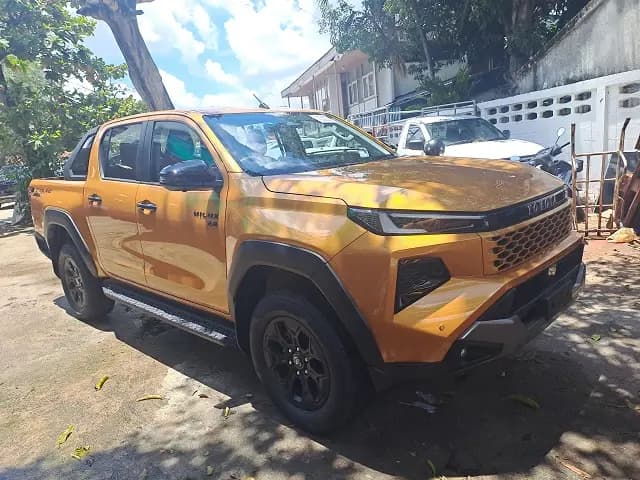 TOYOTA HILUX TRAVO thumbnail 2