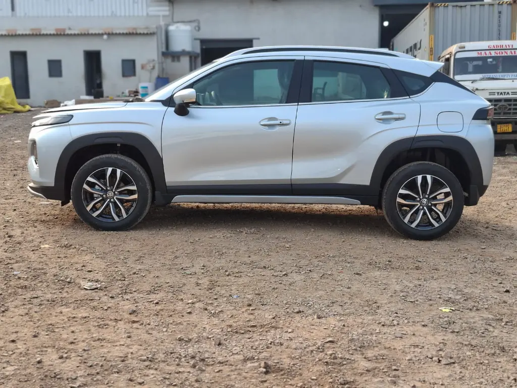 TOYOTA TAISOR thumbnail 2
