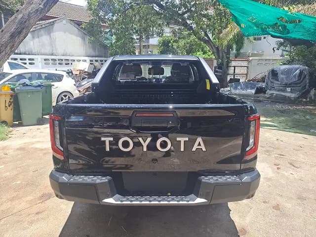 TOYOTA HILUX TRAVO thumbnail 3