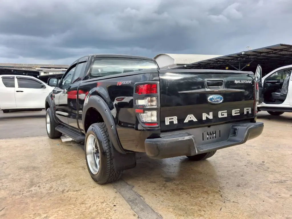 FORD RANGER thumbnail 3