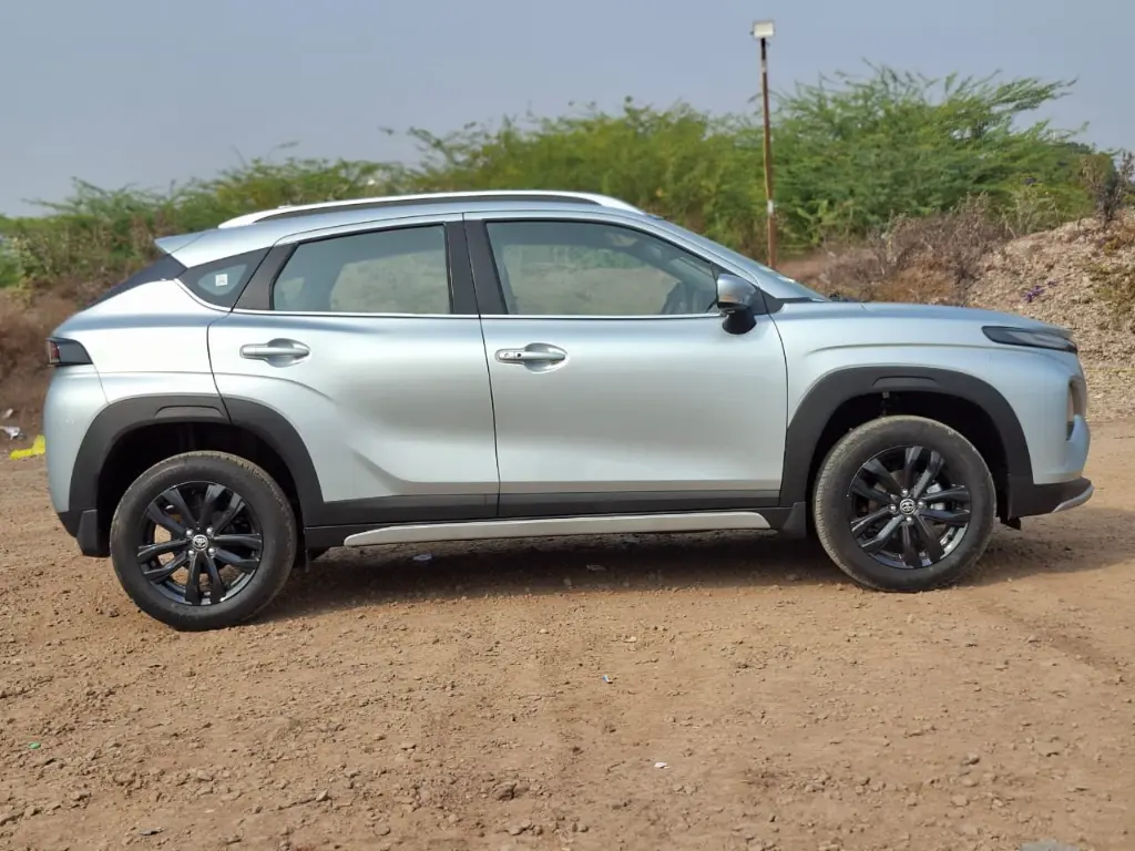 TOYOTA TAISOR thumbnail 7