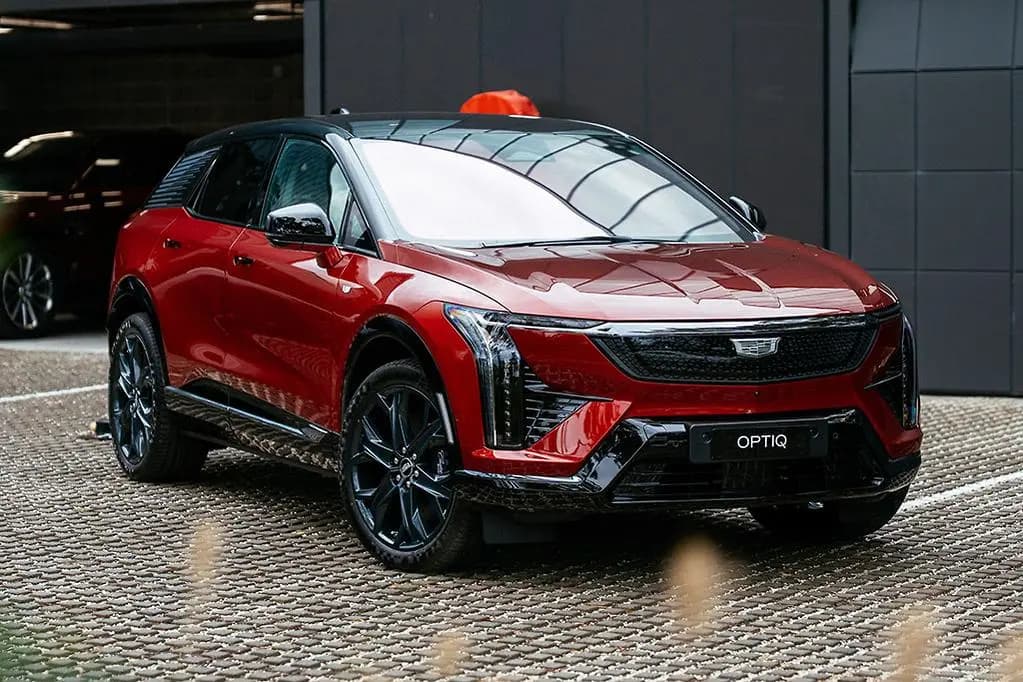 CADILLAC OPTIQ thumbnail 2