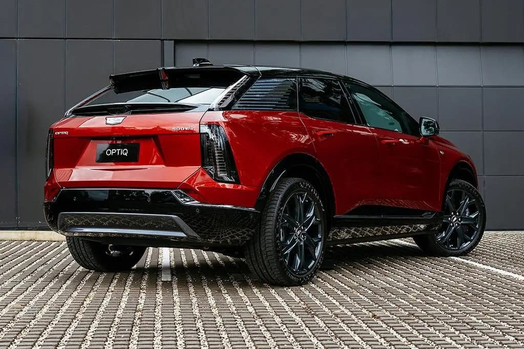 CADILLAC OPTIQ thumbnail 3