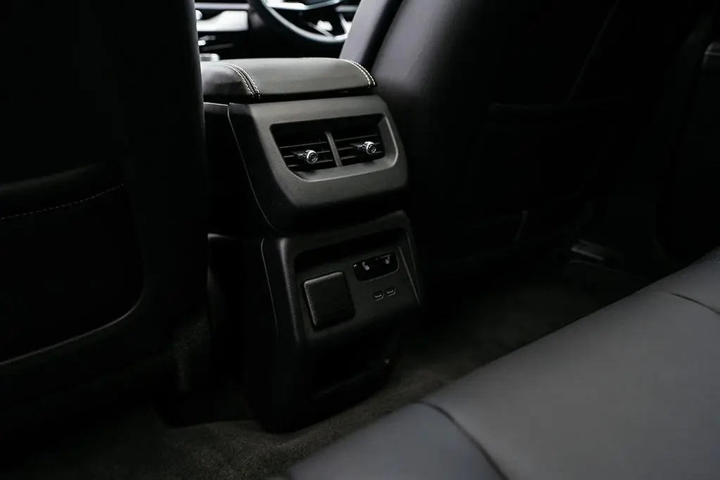 CADILLAC OPTIQ thumbnail 13