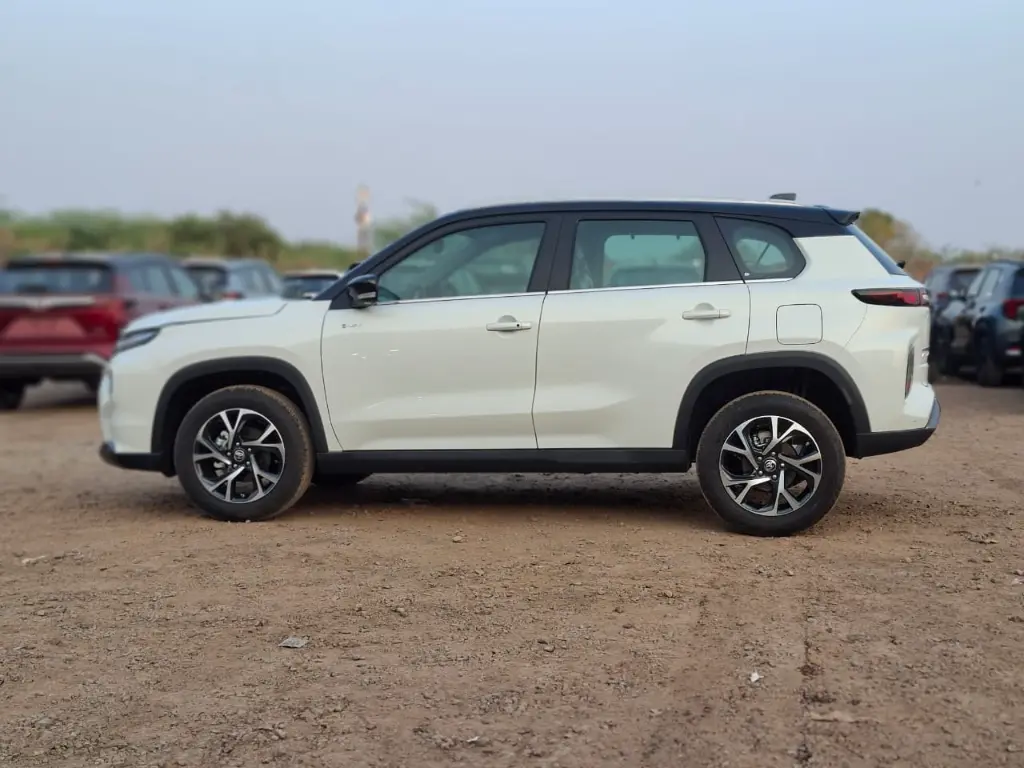 TOYOTA HYRYDER thumbnail 3