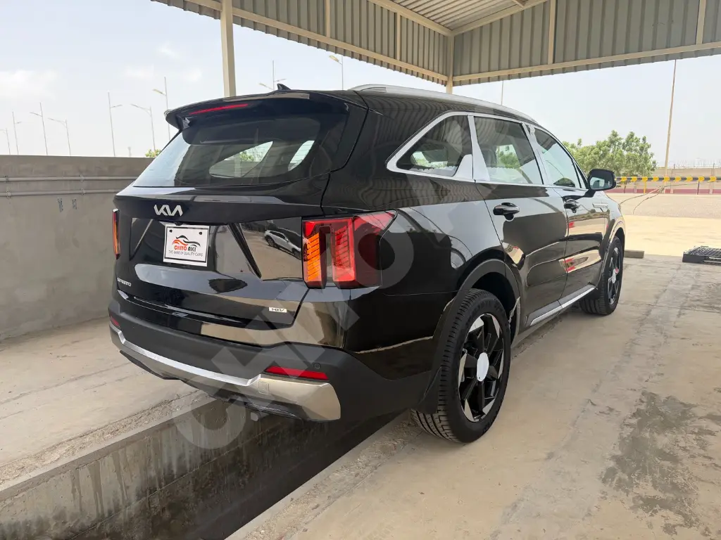 KIA SORENTO thumbnail 5