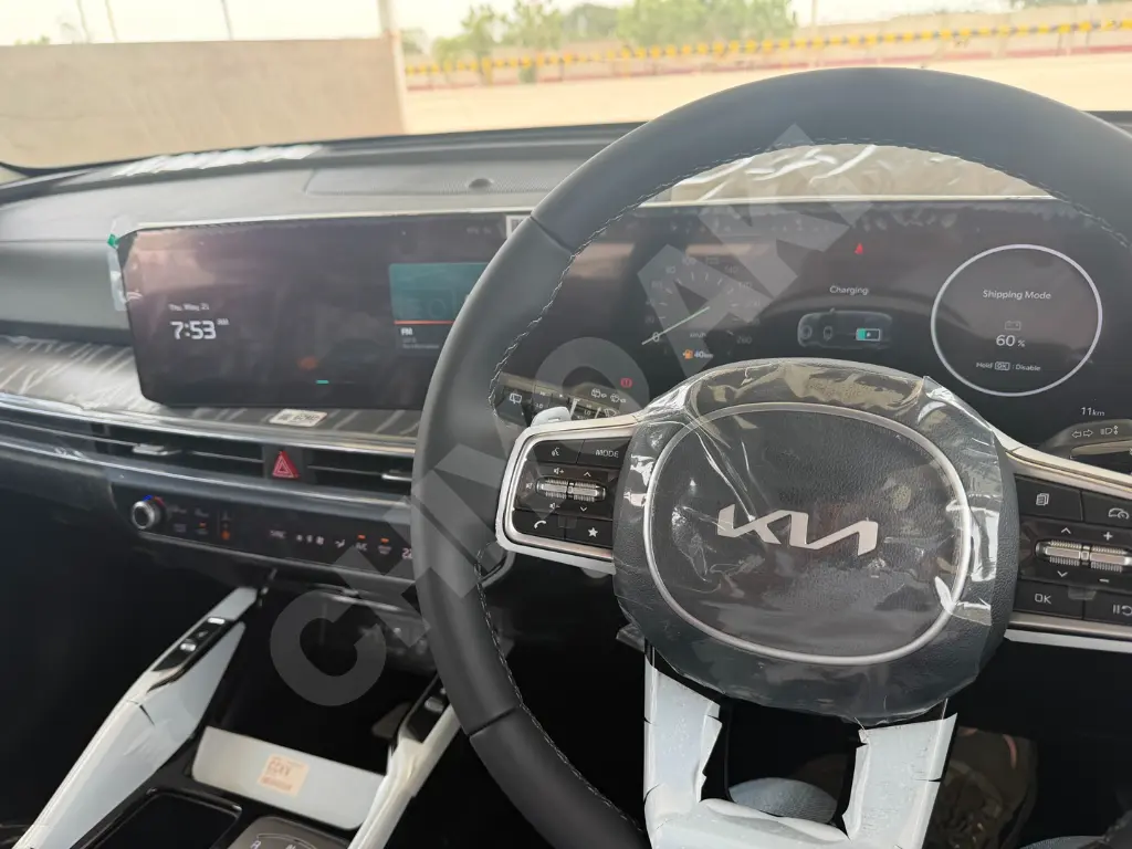 KIA SORENTO thumbnail 7
