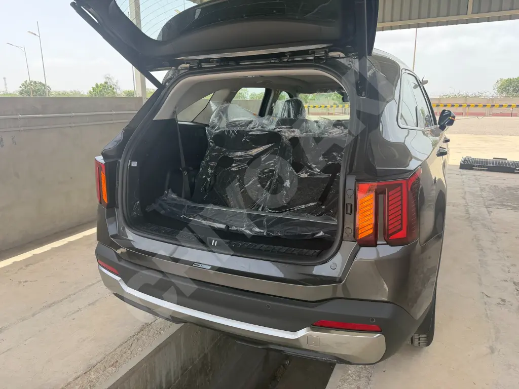 KIA SORENTO thumbnail 5