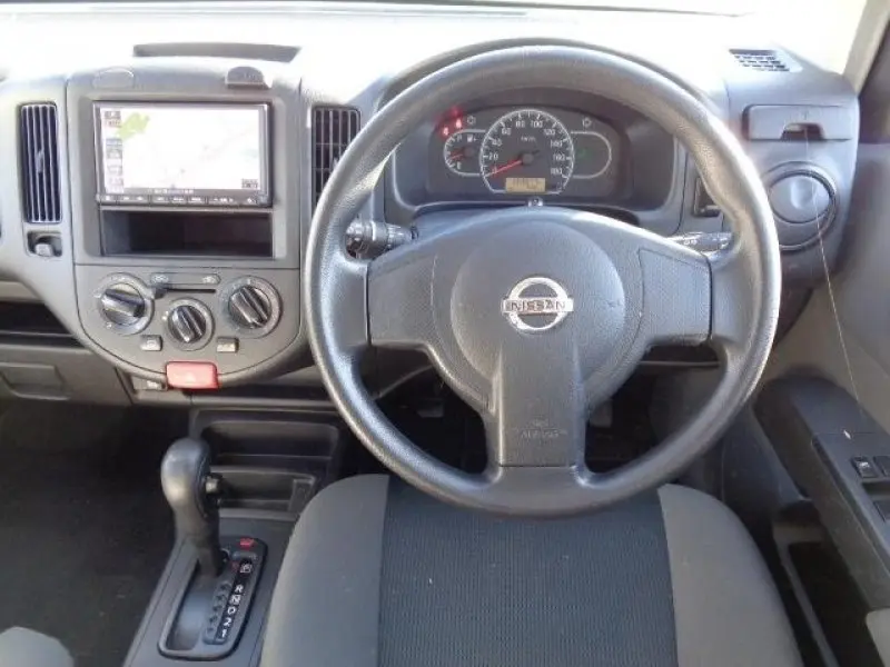 NISSAN AD VAN thumbnail 3