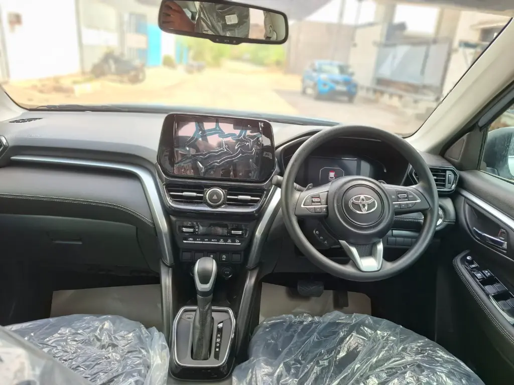 TOYOTA HYRYDER thumbnail 9