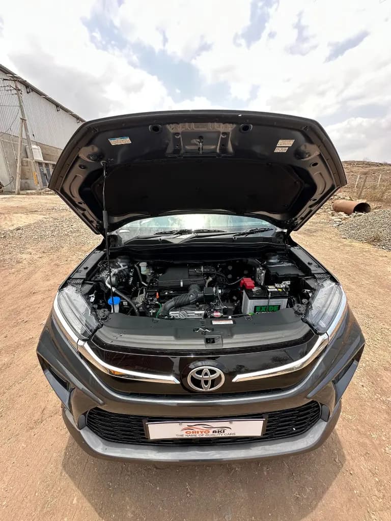 TOYOTA HYRYDER thumbnail 2