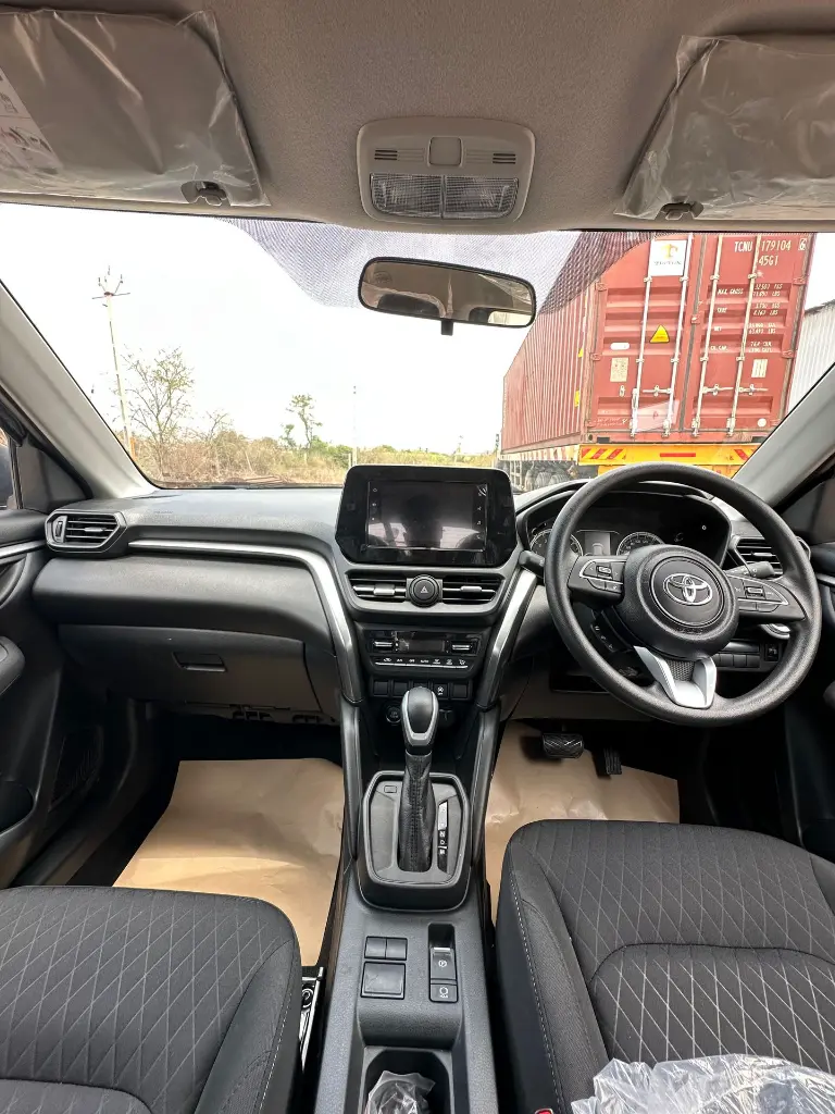 TOYOTA HYRYDER thumbnail 7