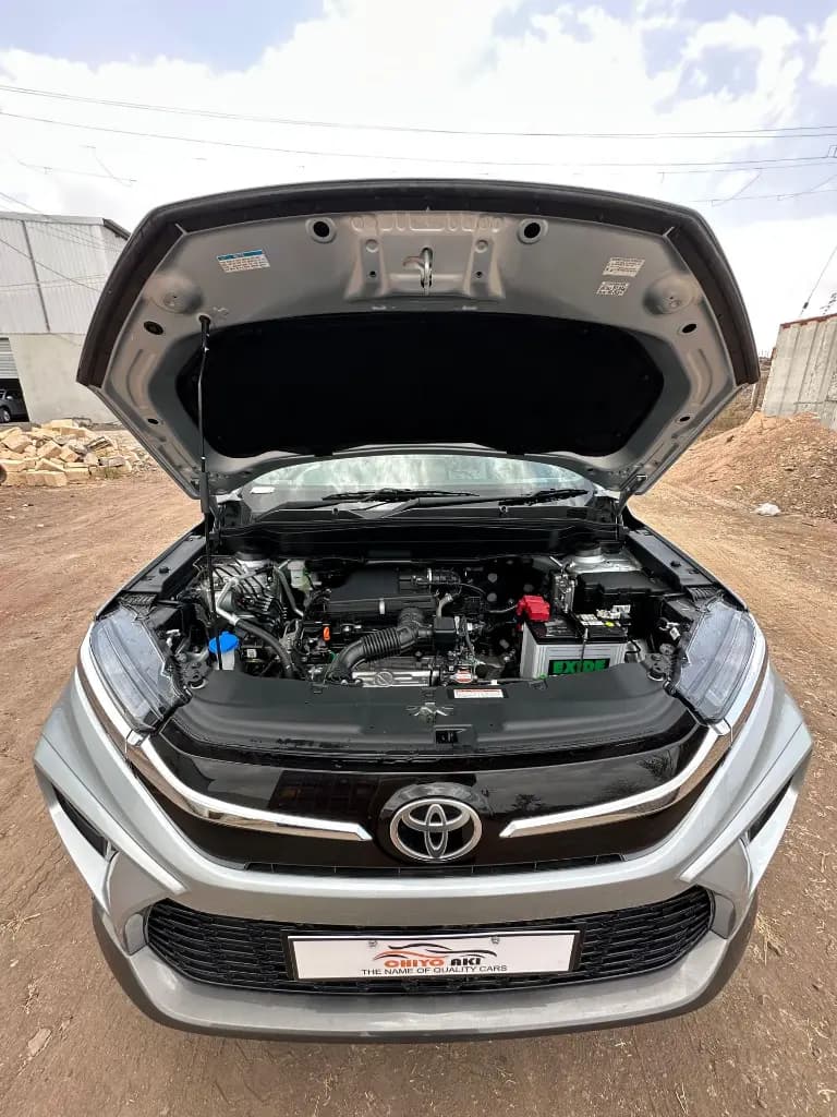 TOYOTA HYRYDER thumbnail 2