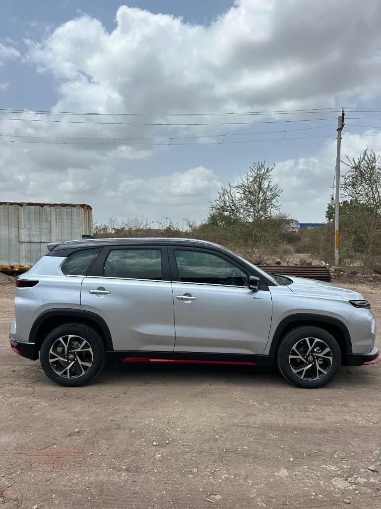 TOYOTA HYRYDER thumbnail 3