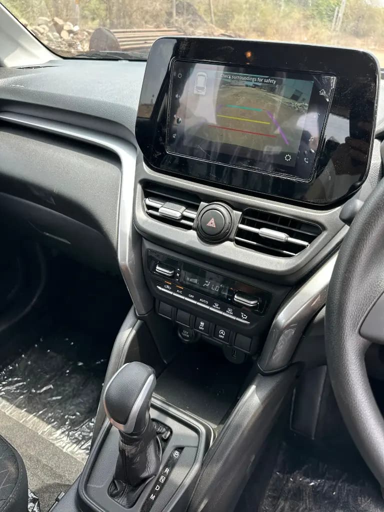 TOYOTA HYRYDER thumbnail 8