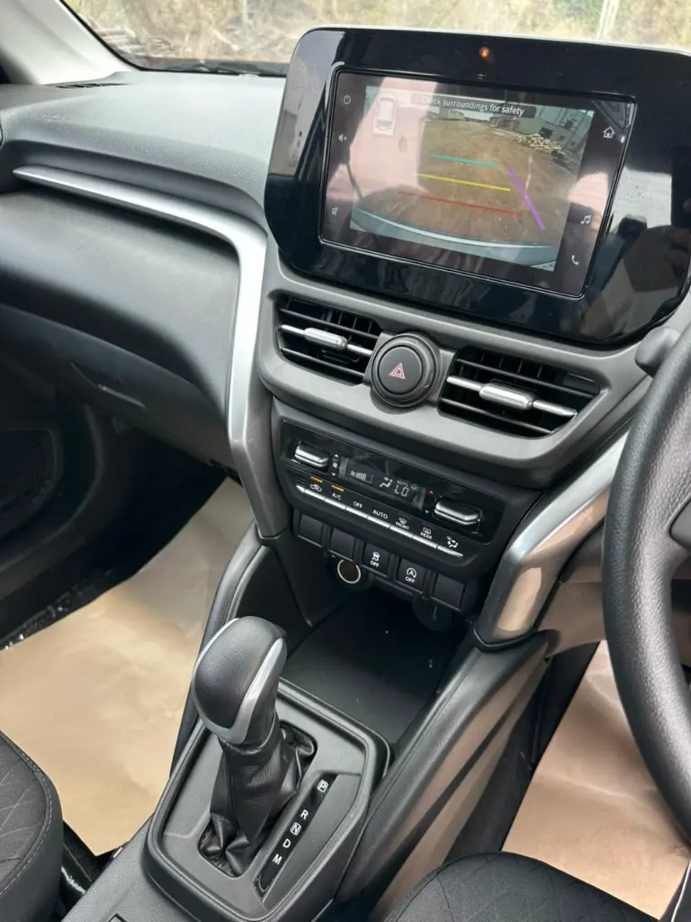 TOYOTA HYRYDER thumbnail 9