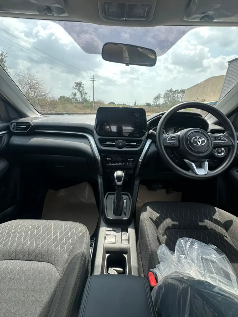 TOYOTA HYRYDER thumbnail 8