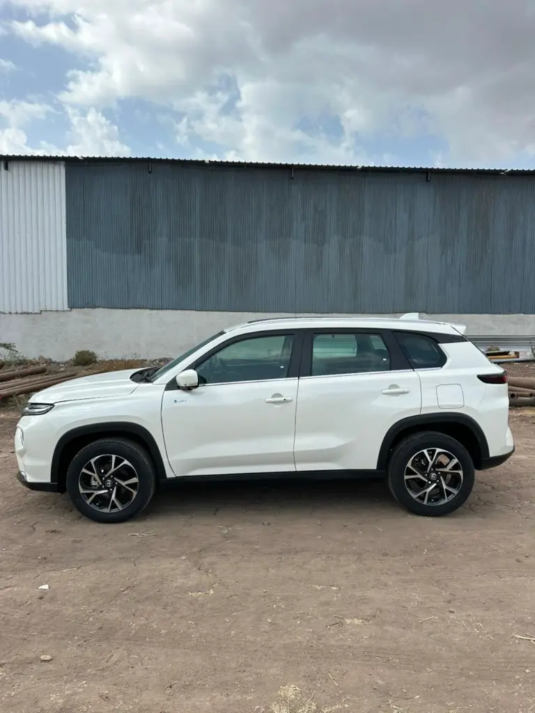 TOYOTA HYRYDER thumbnail 7