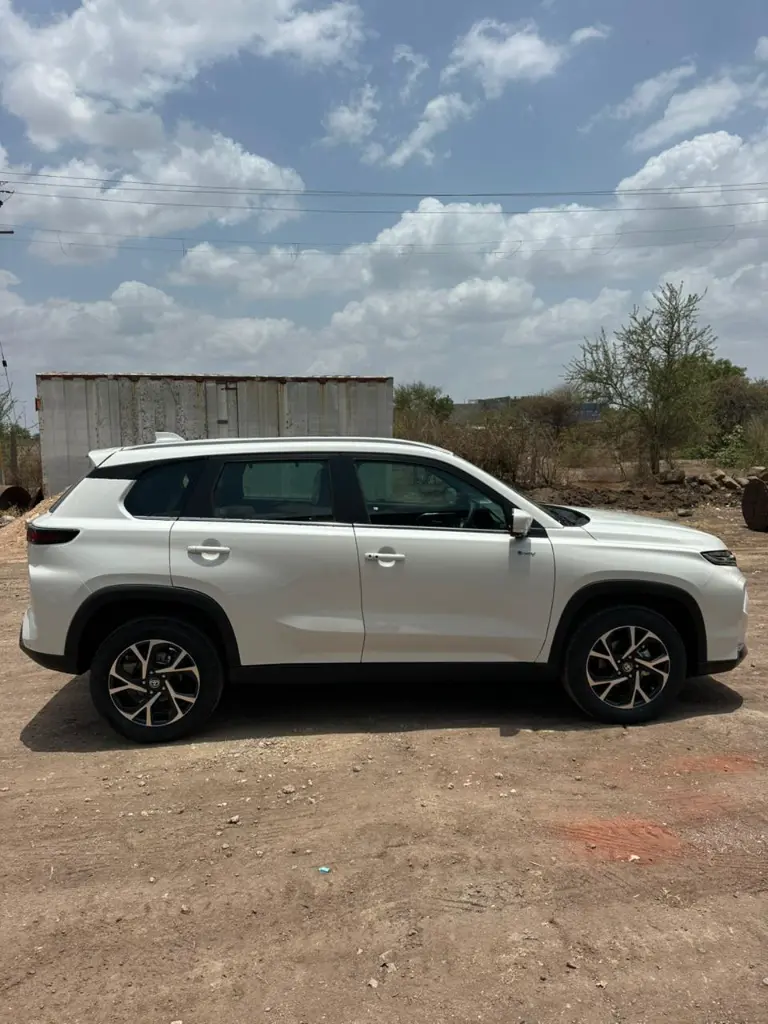 TOYOTA HYRYDER thumbnail 4