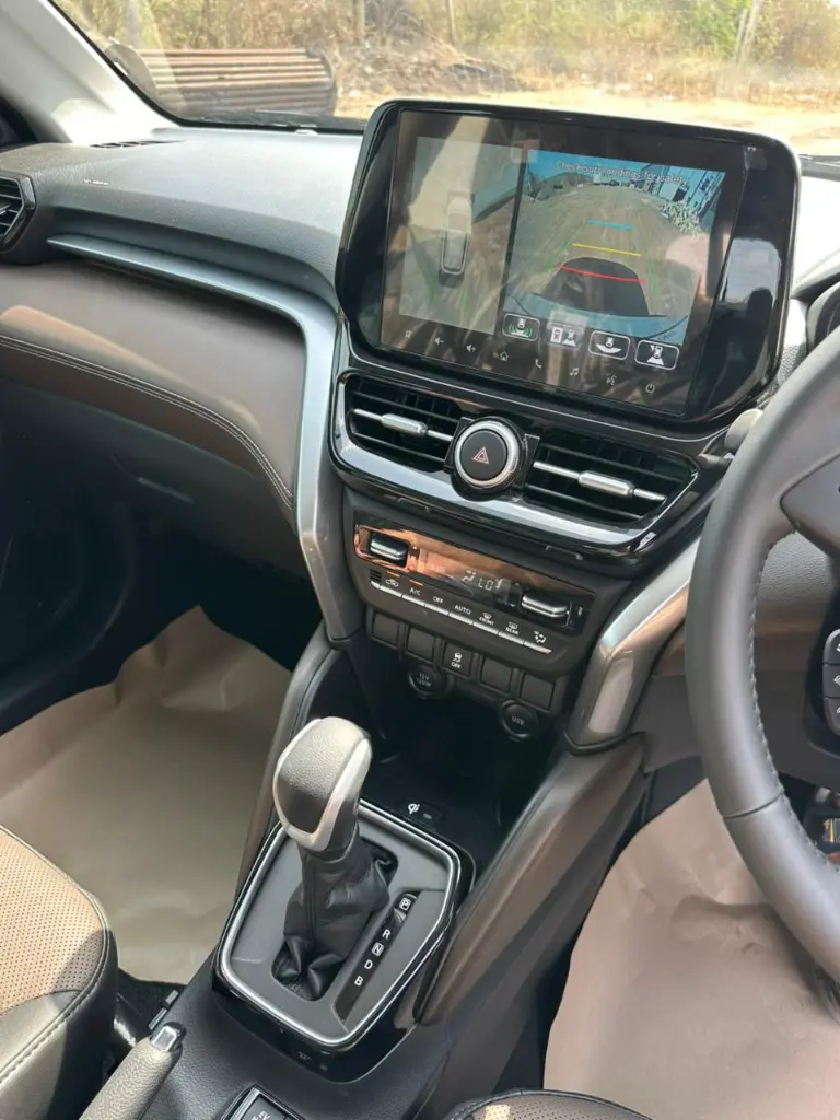 TOYOTA HYRYDER thumbnail 10