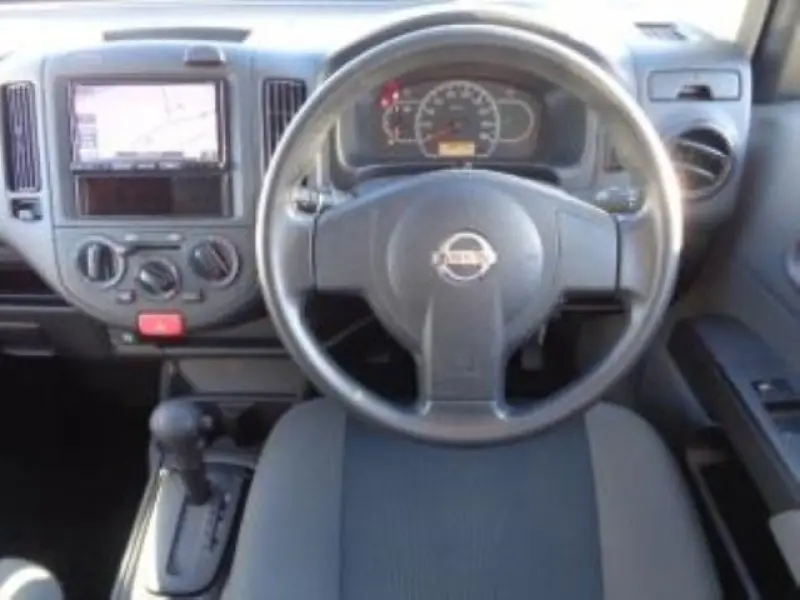 NISSAN AD VAN thumbnail 5