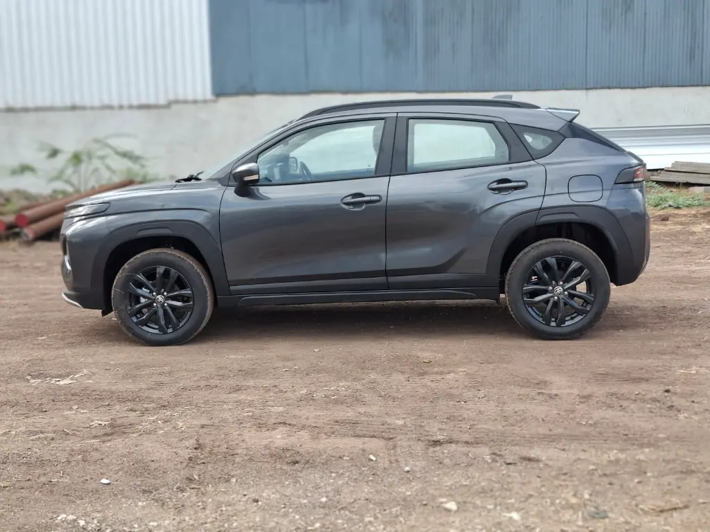 TOYOTA TAISOR thumbnail 7
