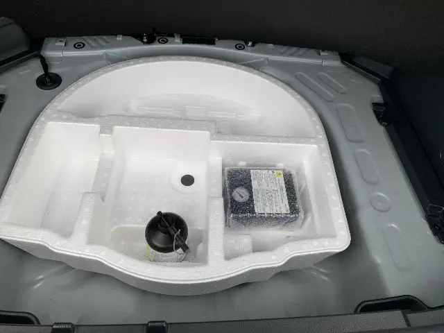TOYOTA YARIS CROSS thumbnail 6