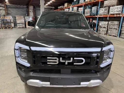 BYD SHARK 6 - Image 1