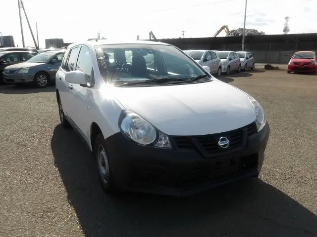 NISSAN AD VAN view 1