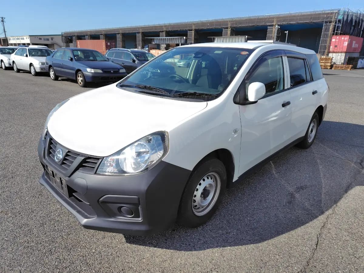 NISSAN AD VAN view 1