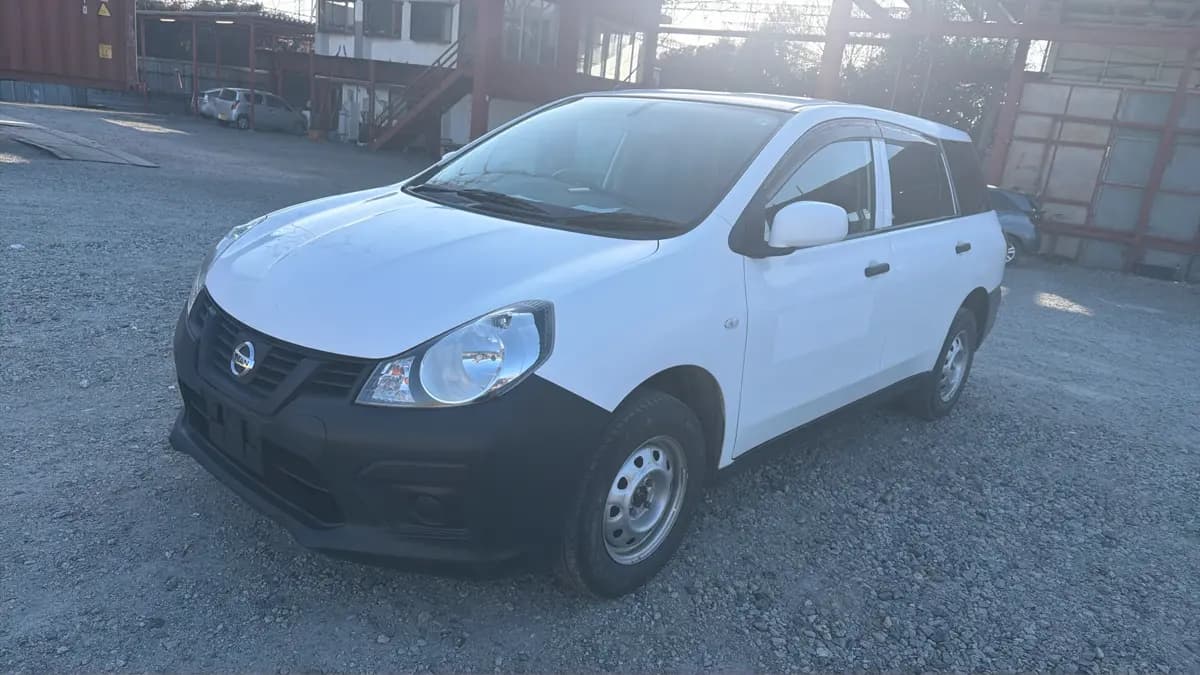 NISSAN AD VAN view 1