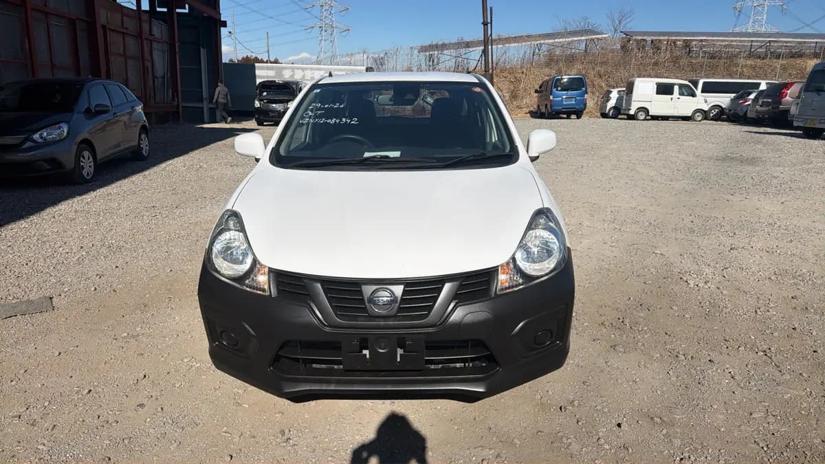 NISSAN AD VAN view 1