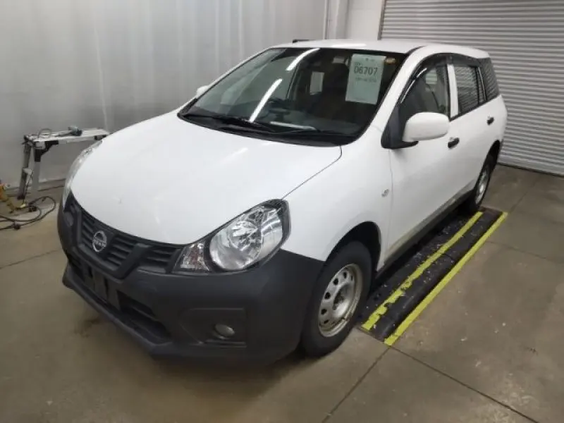 NISSAN AD VAN view 1