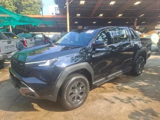 TOYOTA HILUX TRAVO