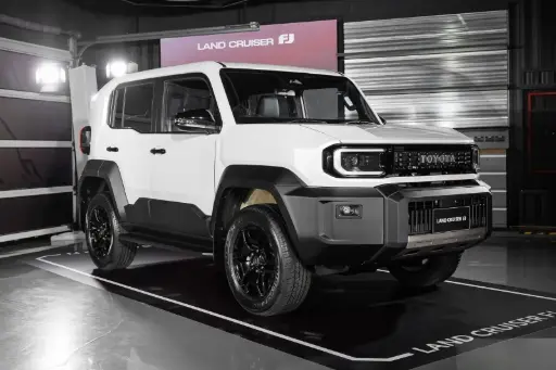 TOYOTA LAND CRUISER FJ