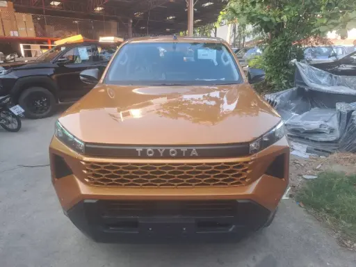 TOYOTA HILUX TRAVO